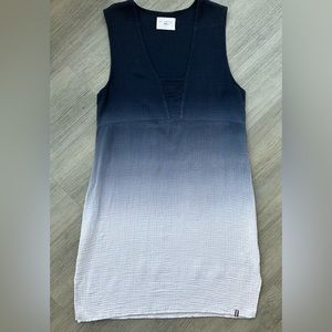 NWOT SOL ANGELES Women’s Navy and White Ombre Sleeveless Crepe Dress (medium)